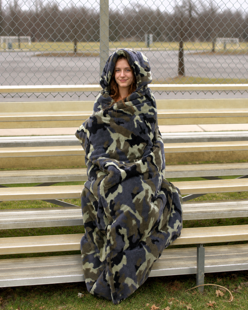 Camo Double Faux Fur Stadium blanket